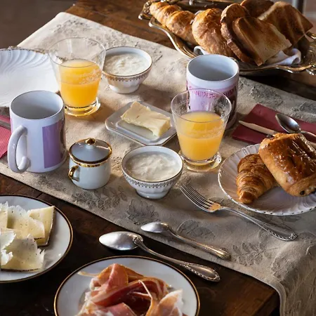 Chateau De Canac Bed & Breakfast 3*